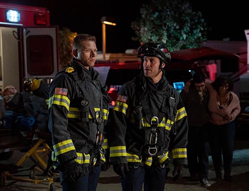 911 [Cast] Photo