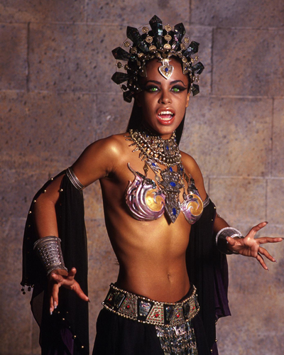 Aaliyah [Queen of the Damned] Photo