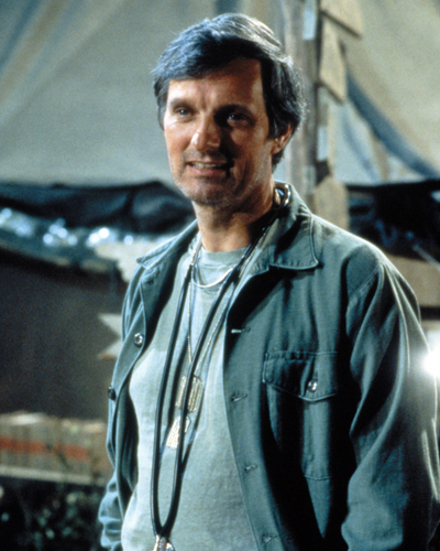 Alda, Alan [MASH] Photo