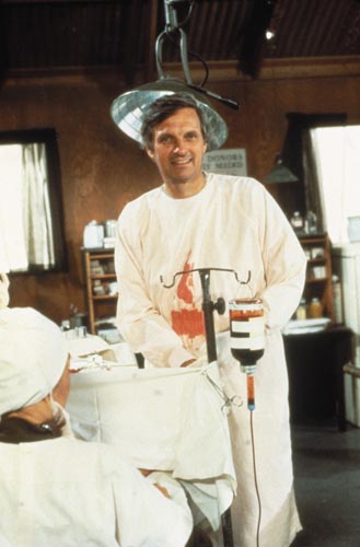 Alda, Alan [MASH] Photo