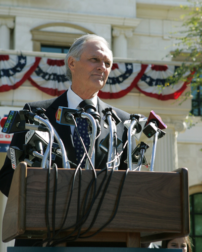 Alda, Alan [The West Wing] Photo