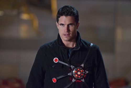 Amell, Robbie [The Flash] Photo