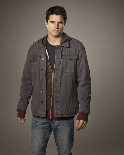 Amell, Robbie [The Tomorrow People] Photo