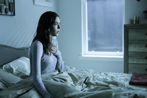 Annable, Odette [Supergirl] Photo