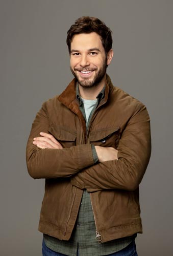 Astin, Skylar [So Help Me Todd] Photo