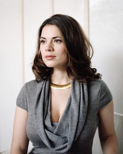 Atwell, Hayley Photo