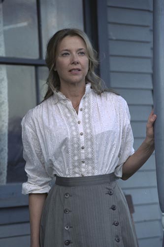 Bening, Annette [Open Range] Photo