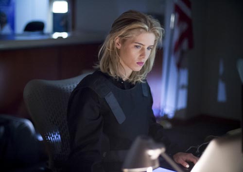 Bett Rickards, Emily [Arrow] Photo