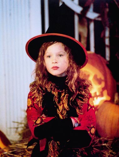 Birch, Thora [Hocus Pocus] Photo