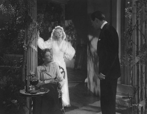 Blithe Spirit [Cast] Photo