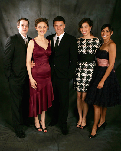 Bones [Cast] Photo