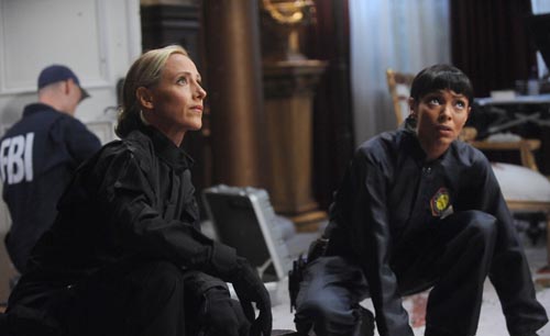 Bones [Cast] Photo