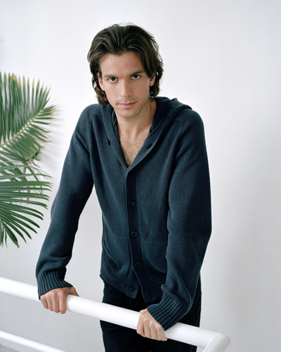 Cabrera, Santiago [Heroes] Photo