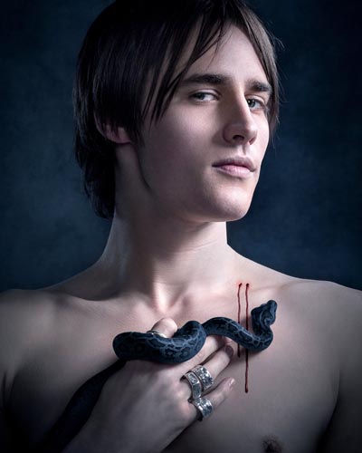 Carney, Reeve [Penny Dreadful] Photo