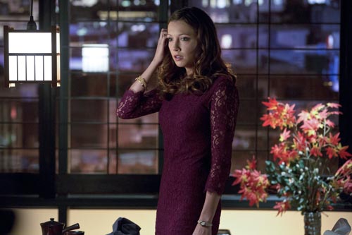 Cassidy, Katie [Arrow] Photo