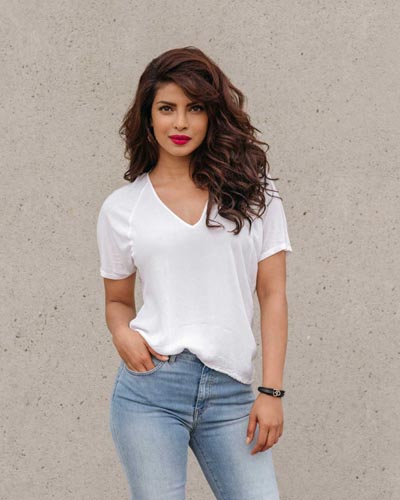 Chopra, Priyanka [Quantico] Photo