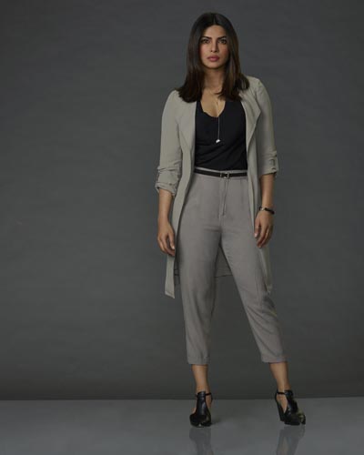 Chopra, Priyanka [Quantico] Photo