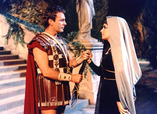 Cleopatra [Cast] Photo