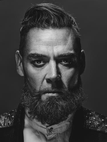 Csokas, Marton [Into the Badlands] Photo