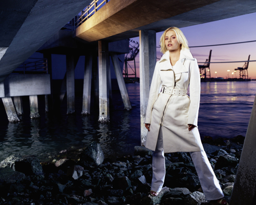 Cuthbert, Elisha [24] Photo