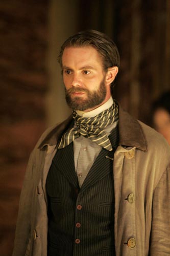 Dillahunt, Garret [Deadwood] Photo