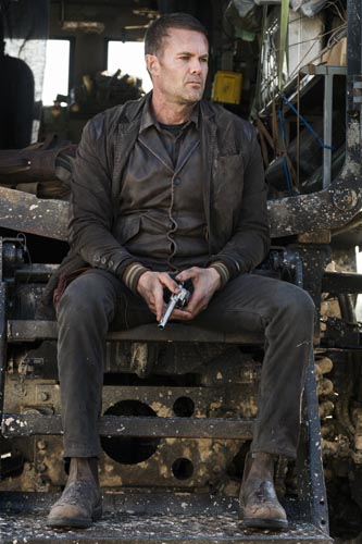 Dillahunt, Garret [Fear the Walking Dead] Photo