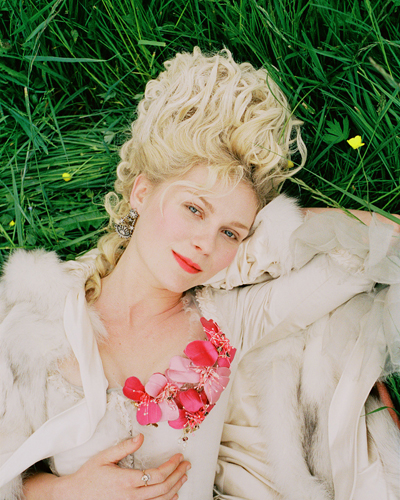 Dunst, Kirsten [Marie Antoinette] Photo