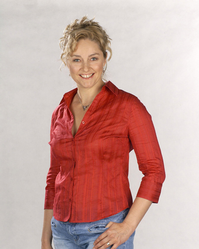 Feeney, Nell [Neighbours] Photo