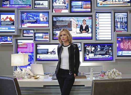 Flockhart, Calista [Supergirl] Photo