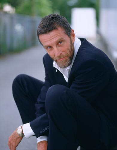 Glover, John [Smallville] Photo