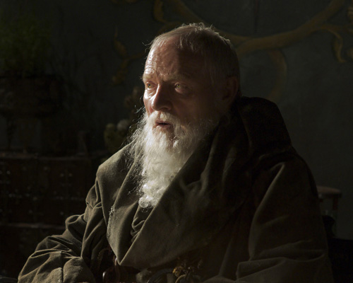 Glover, Julian [Game Of Thrones] Photo