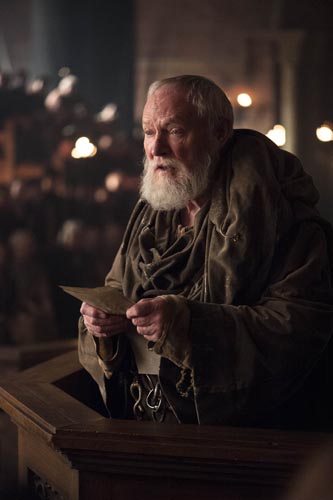 Glover, Julian [Game of Thrones] Photo