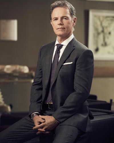 Greenwood, Bruce [The Resident] Photo