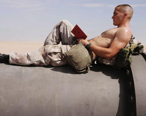 Gyllenhaal, Jake [Jarhead] Photo