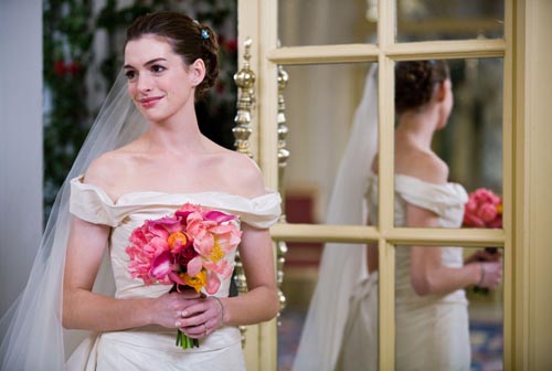 Hathaway, Anne [Bride Wars] Photo