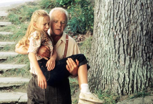 Hearts In Atlantis [Cast] Photo