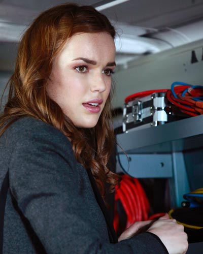 Henstridge, Elizabeth [Agents of SHIELD] Photo