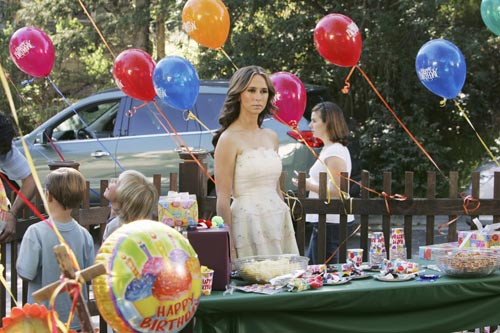 Hewitt, Jennifer Love [Ghost Whisperer] Photo