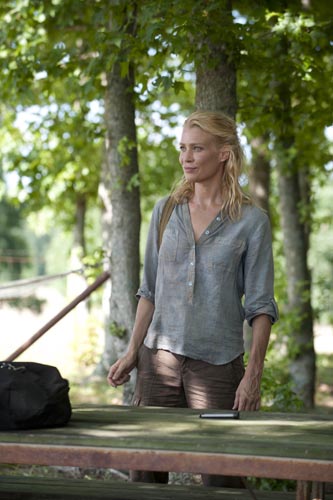 Holden, Laurie [The Walking Dead] Photo