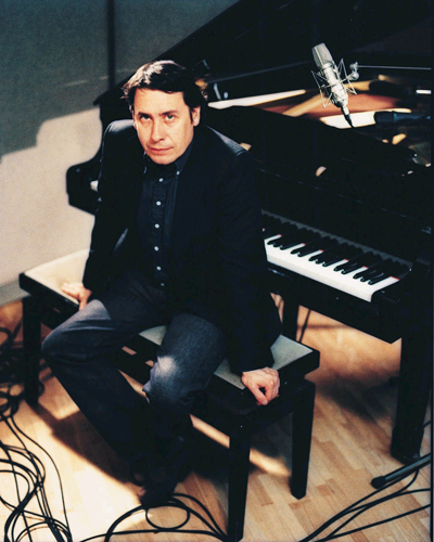 Holland, Jools Photo