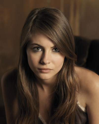 Holland, Willa [The OC] Photo