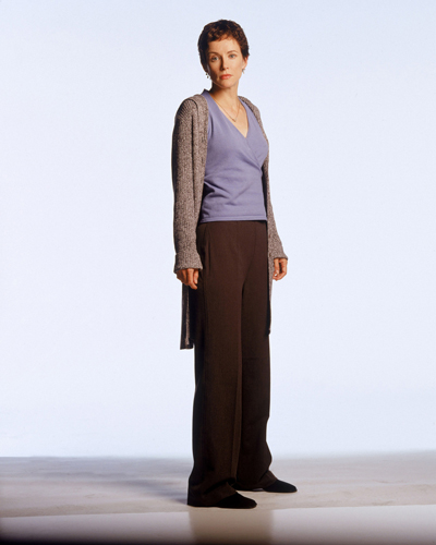 Hope, Leslie [24] Photo