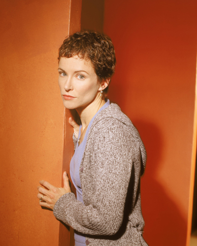 Hope, Leslie [24] Photo