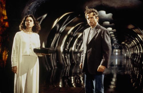 In The Mouth of Madness [Cast] Photo
