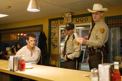 Jack Reacher Never Look Back [Cast] Photo