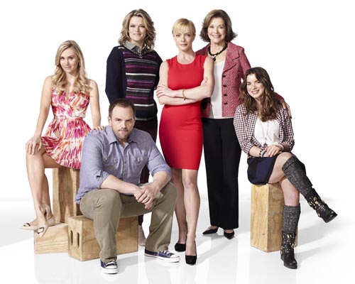 Jennifer Falls [Cast] Photo