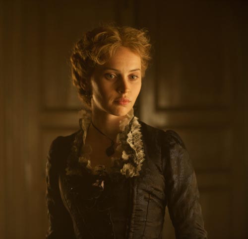 Jones, Felicity [The Invisible Woman] Photo