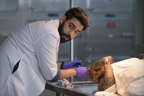 Kohli, Rahul [iZombie] Photo