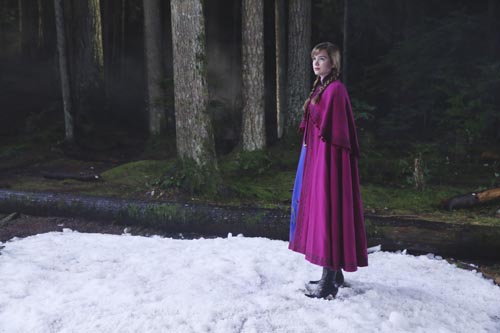 Lail, Elizabeth [Once Upon a Time] Photo