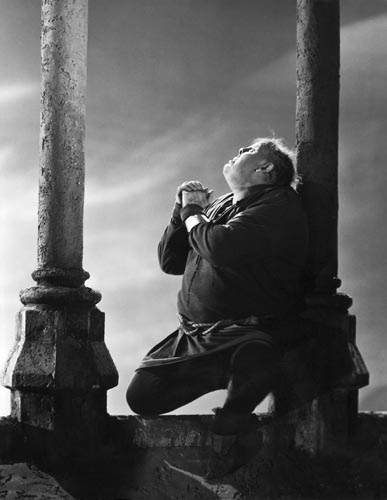 Laughton, Charles [The Hunchback of Notre Dame] Photo